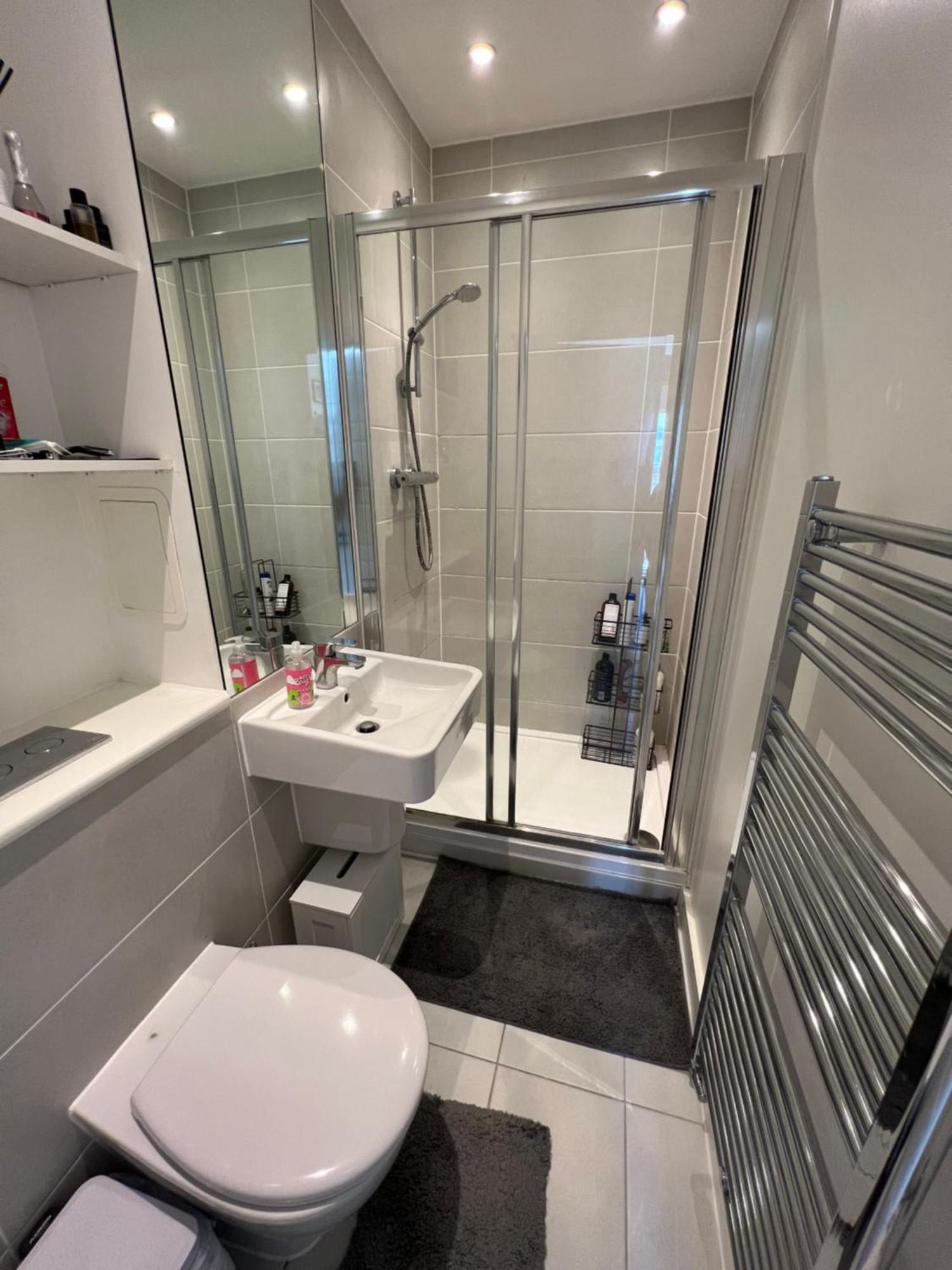 London'S Calling Too Apartment Екстериор снимка