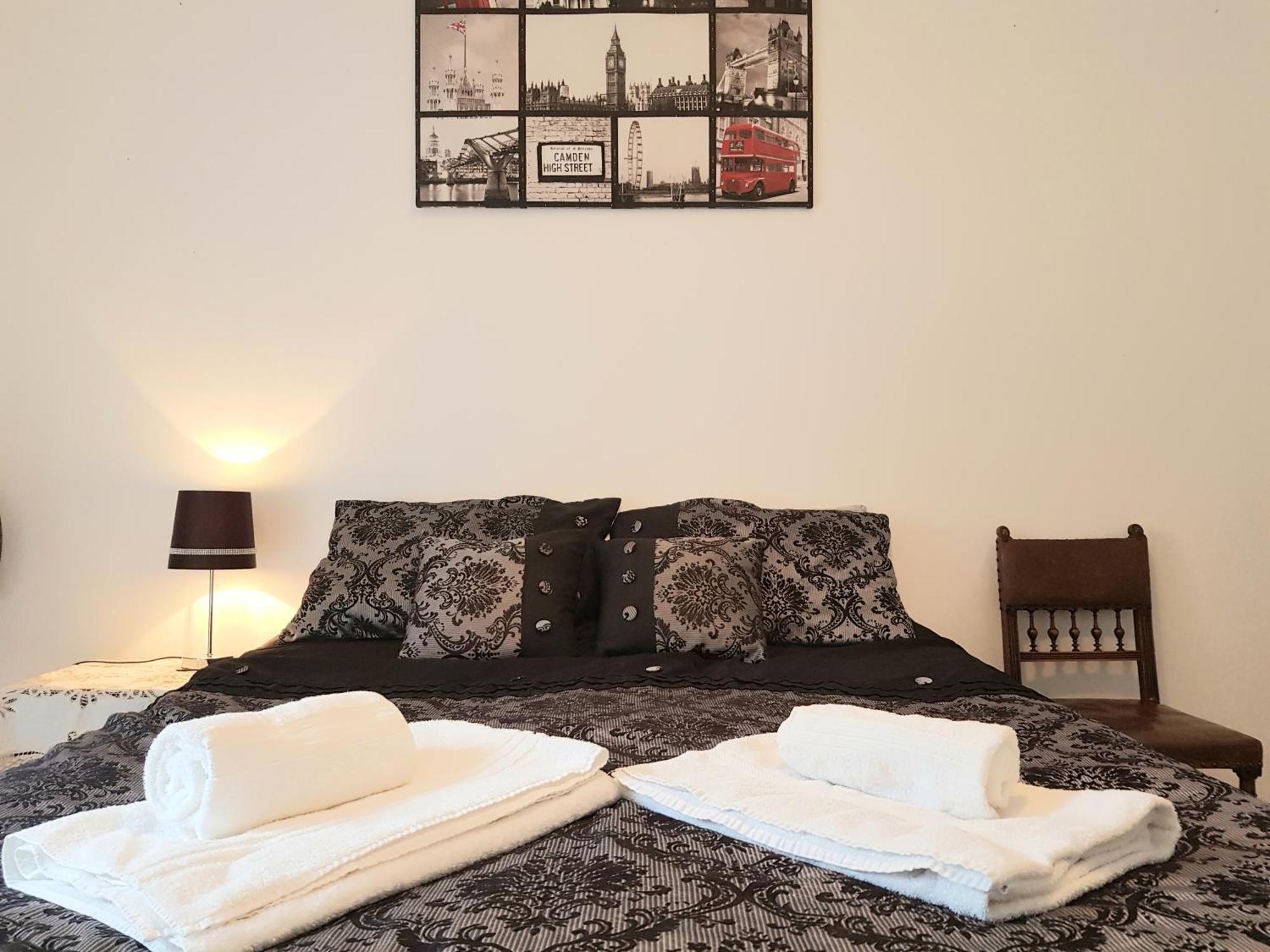 London'S Calling Too Apartment Екстериор снимка