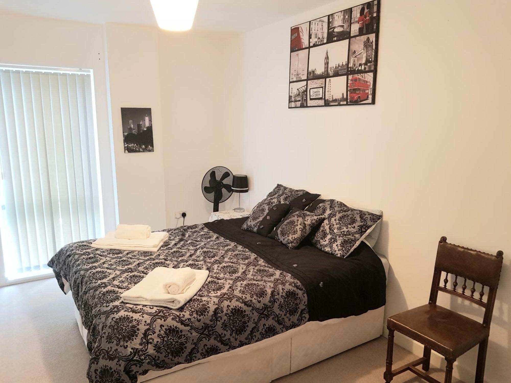 London'S Calling Too Apartment Екстериор снимка