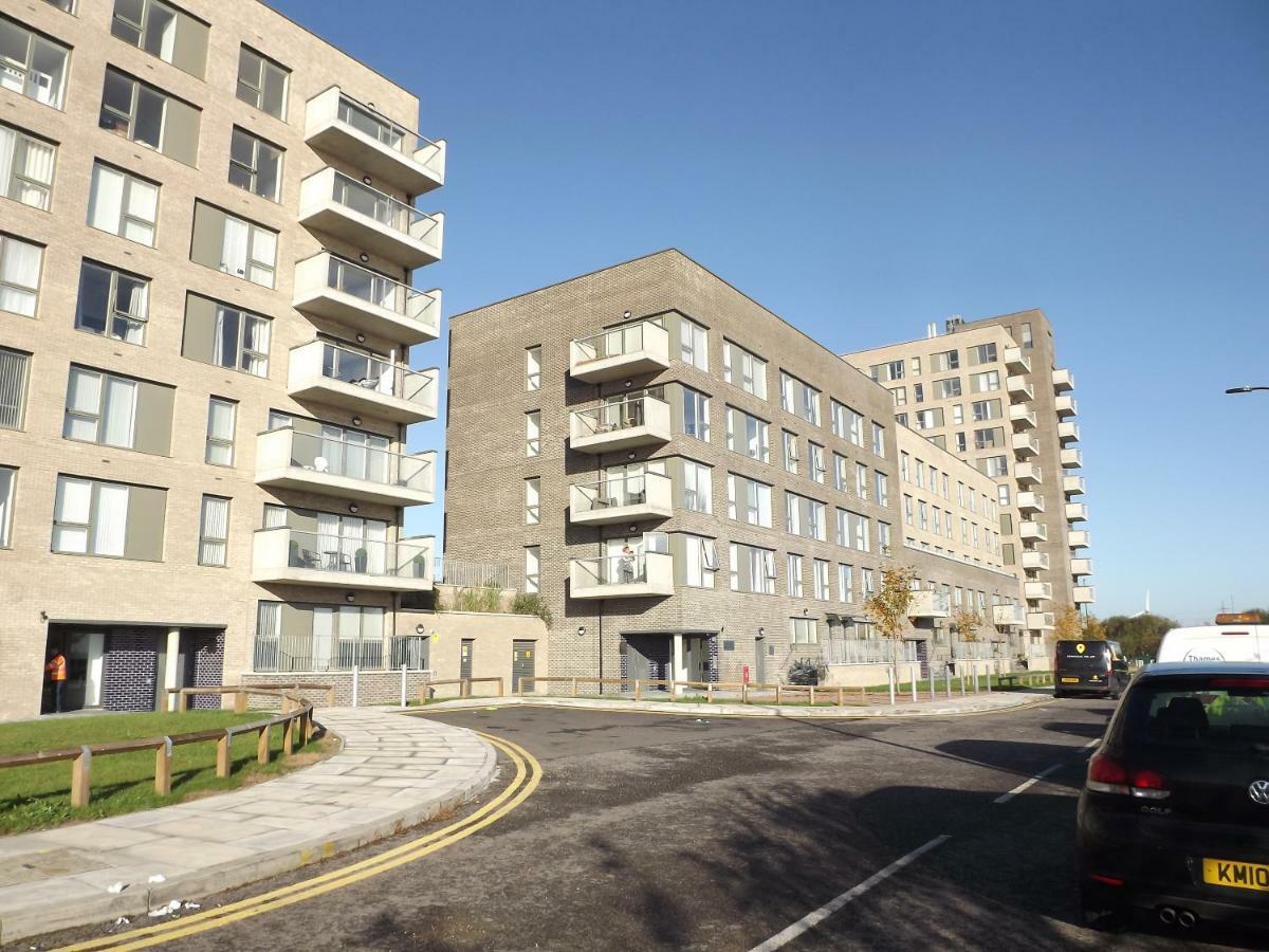 London'S Calling Too Apartment Екстериор снимка